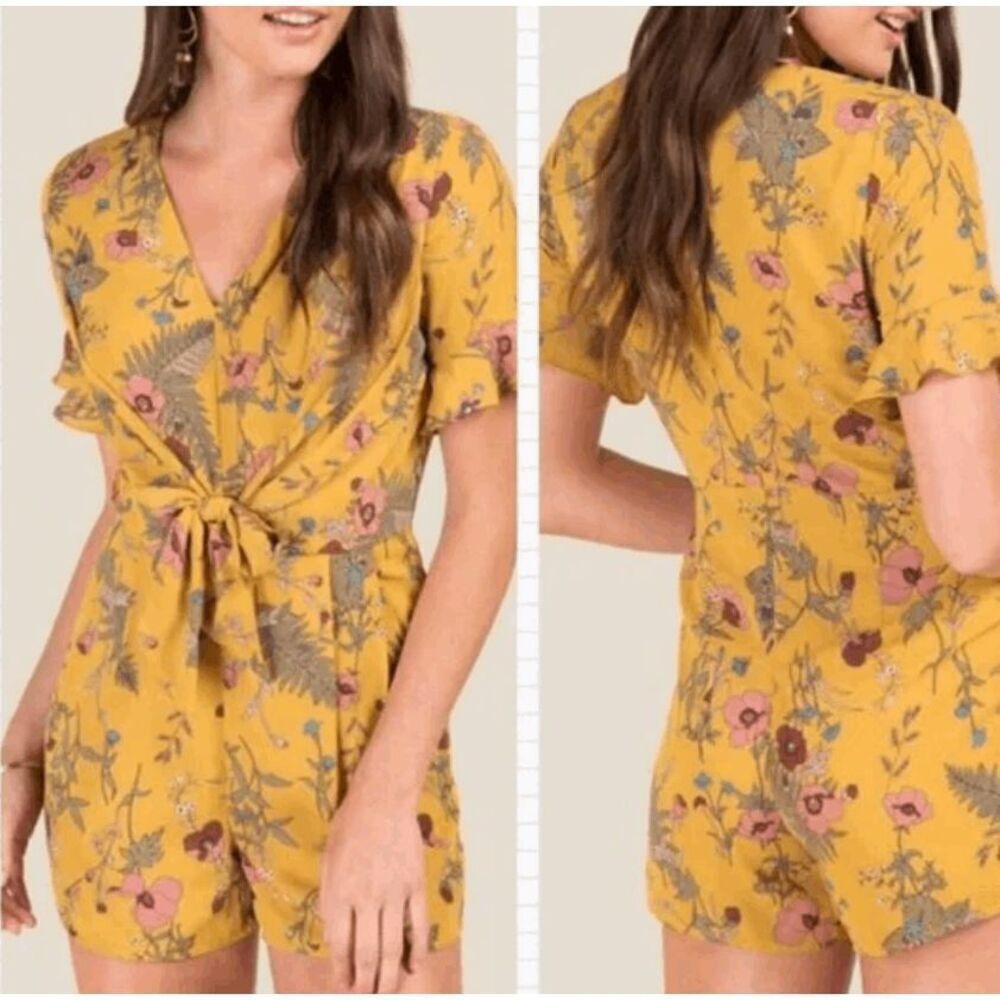 Blue Rain Francesca's Mustard‎ Floral Short Romper Back Zip Tulip Sleeve Medium